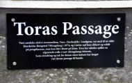 Dåb 2015: Toras Passage skilt